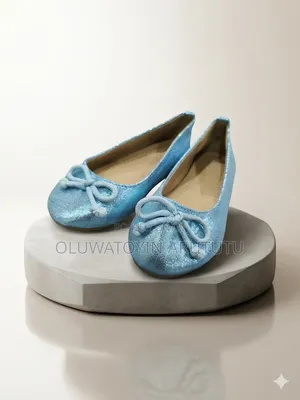 Girl Dressing Shoe