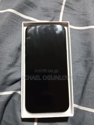 Apple iPhone 15 128 GB Black