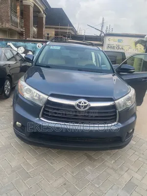 Toyota Highlander XLE V6 4x4 (3.5L 6cyl 6A) 2016 Blue