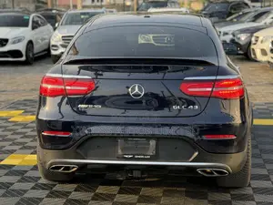Mercedes-Benz GLC-Class 2019 Blue