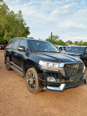 Lexus LX 2022 Black