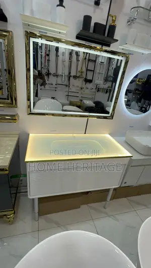 Luxury Bathroom Cabinet With Transparent Led Top Basin