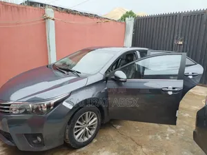 Toyota Corolla 2016 Gray