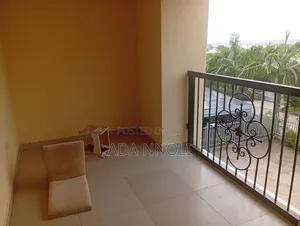 5bdrm Duplex in FHA for rent