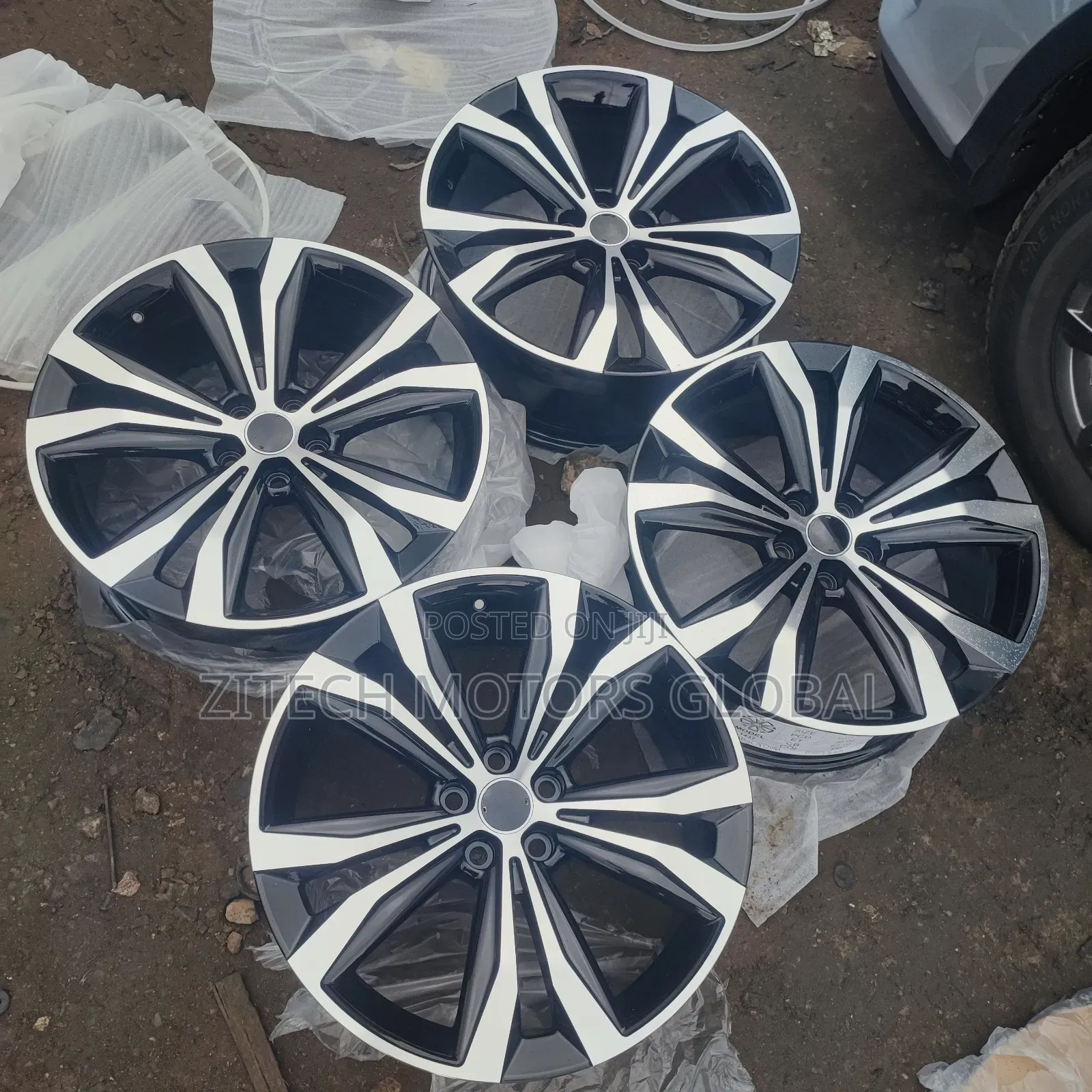 Set of Size 20 Rim Available