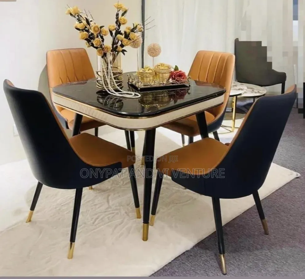 Quality 4 Seater Dinning Set With Marble Top