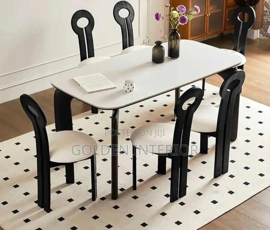 Quality Standard Imported Dinning Tabale