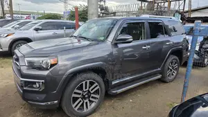 Toyota 4-Runner 2018 Gray