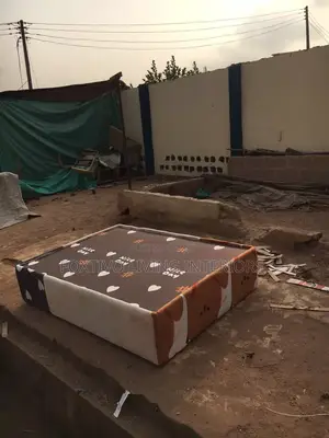 4 by 6 Bed Reiser / Pallet