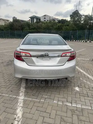 Toyota Camry LE 4dr Sedan (2.5L 4cyl 6A) 2014 Silver
