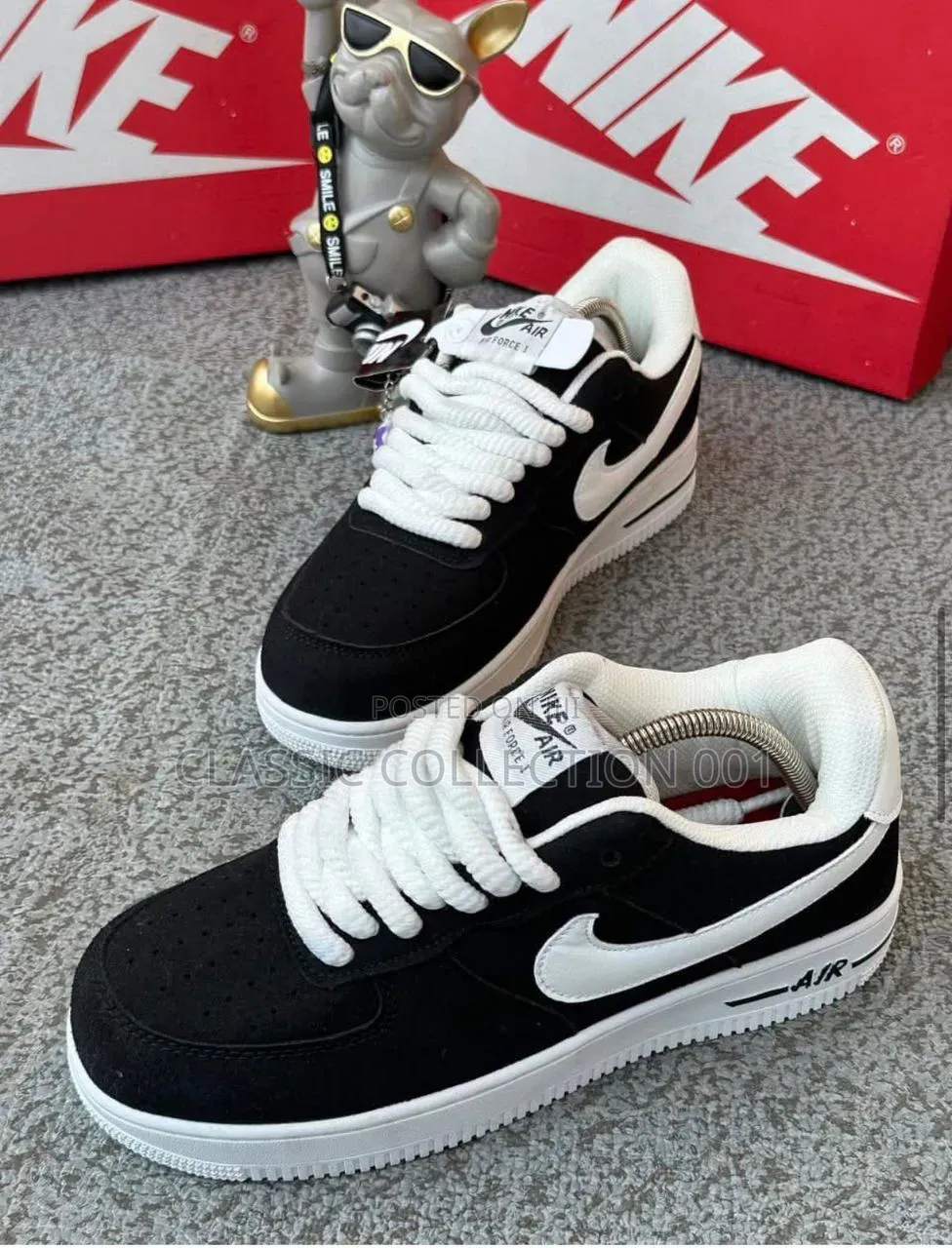 Nike Sneakers