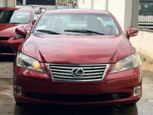 Lexus ES 350 2010 Red