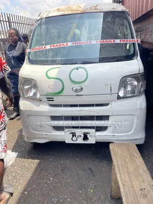 Daihatsu Hijet 2018 White