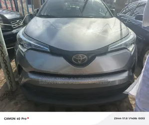 Toyota C-HR LE FWD 2019 Gray