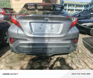 Toyota C-HR LE FWD 2019 Gray