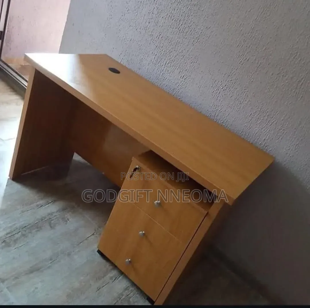 4ft Office Table