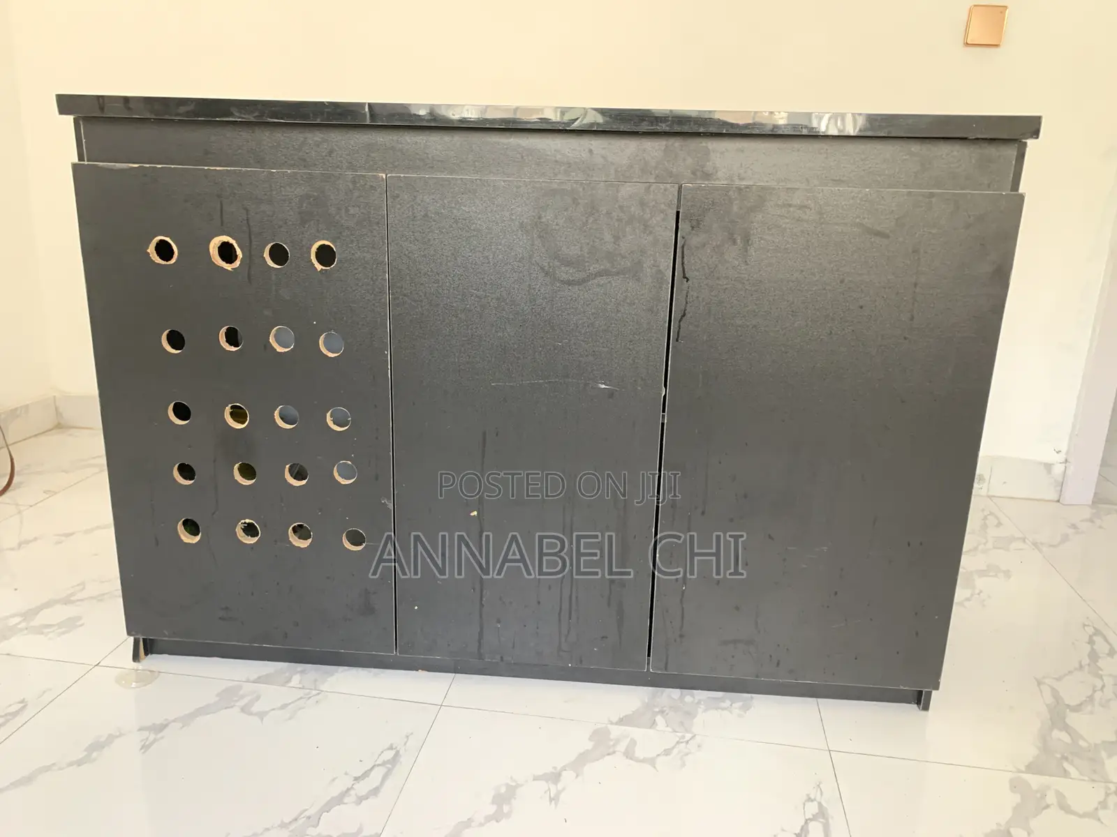Kitchen Cabinet