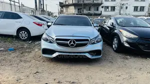 Mercedes-Benz E350 Base 4Matic Sedan AWD (3.5L 6cyl 7A) 2014 Blue