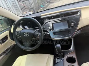 Toyota Avalon Limited FWD Sedan (3.6L 6cyl 6A) 2016 White