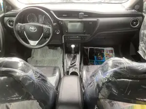 Toyota Corolla SE 4dr Sedan (1.8L 4cyl Manual) 2017 Burgundy