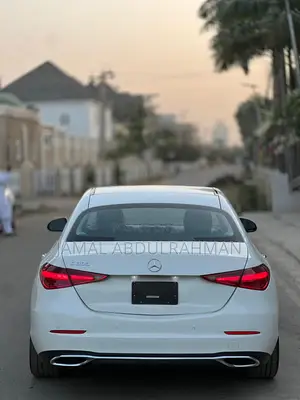 Mercedes-Benz C300 2023 White