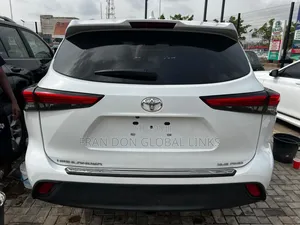 Toyota Highlander 2022 White