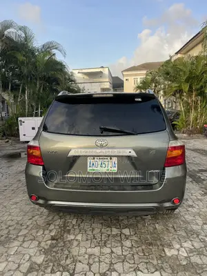 Toyota Highlander Limited 2010 Green