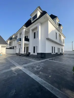 6bdrm Duplex in Karsana District, Gwarinpa for sale