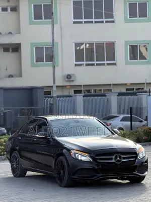 Mercedes-Benz C300 Sport 4Matic Sedan AWD (2.0L 4cyll 7A) 2016 Black