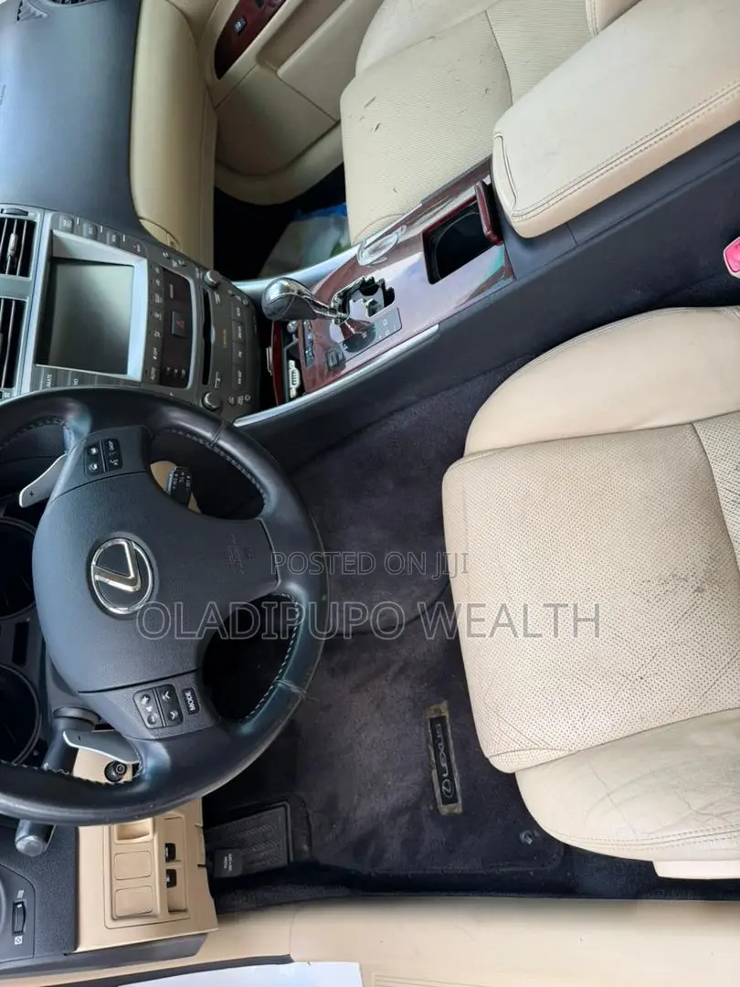 Lexus IS 2009 White
