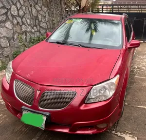 Pontiac Vibe 2005 Red