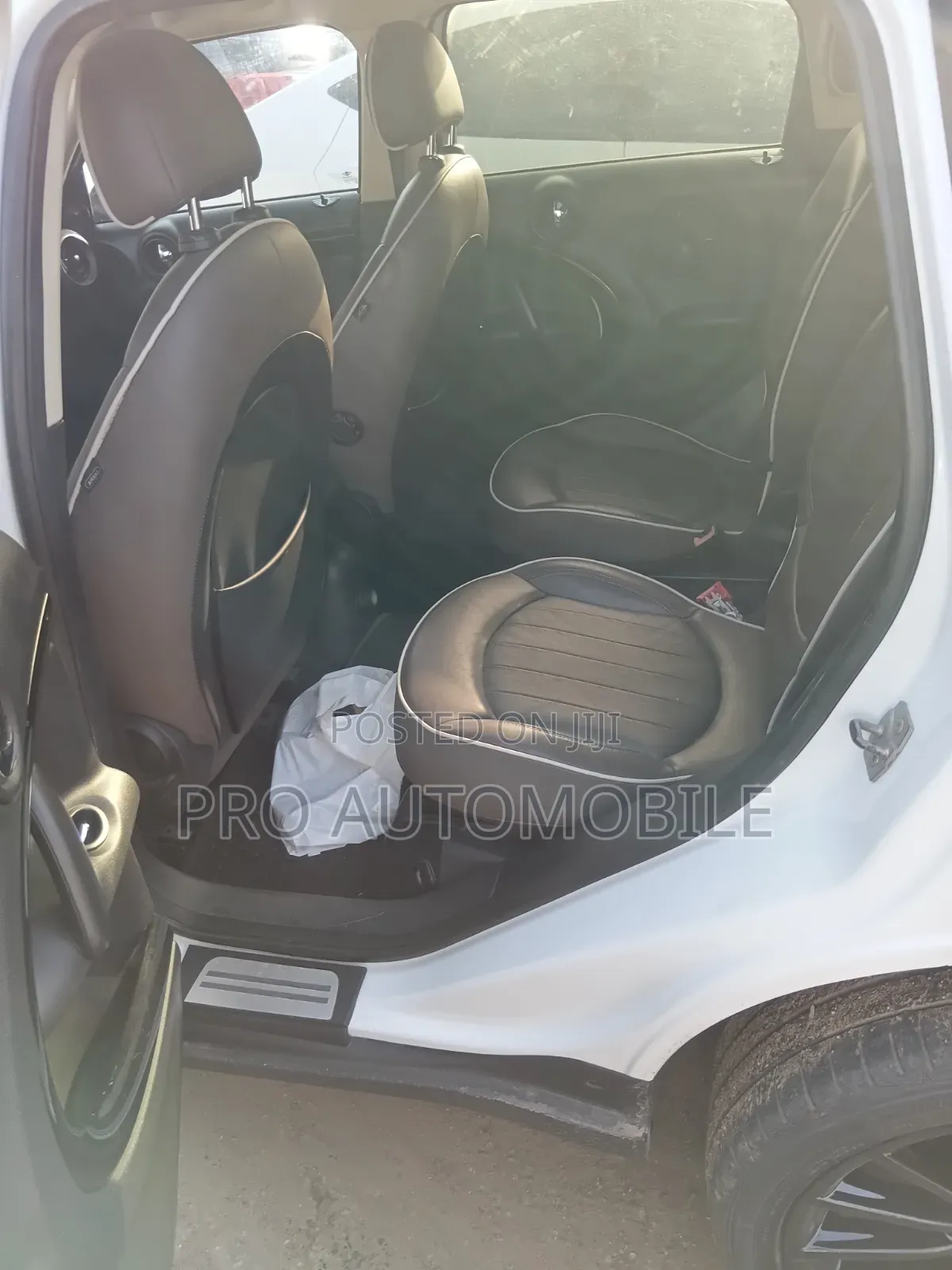 Mini Mini 2011 White