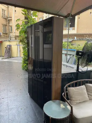 Luxury Wine Bar Cabinet
