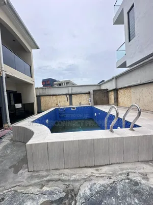 4bdrm Duplex in Lekki Phase 1 for rent