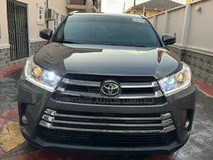 Toyota Highlander Limited 4dr SUV (3.5L 6cyl 6A) 2015 Gray