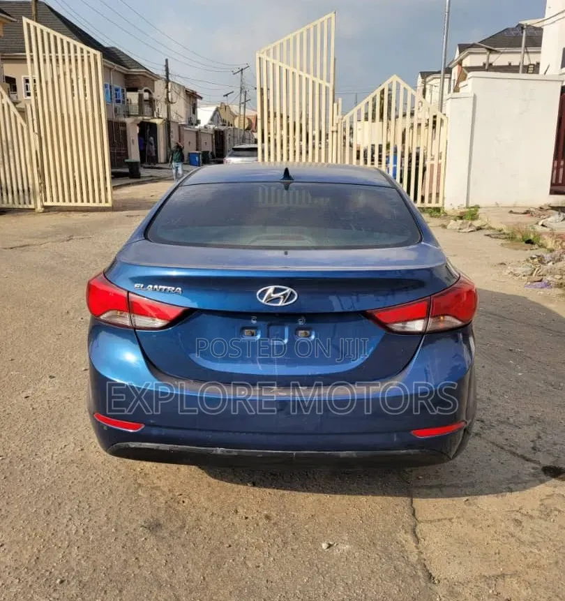 Hyundai Elantra 2015 Blue