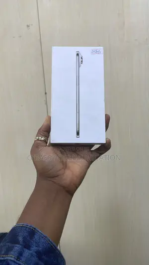 New Apple iPhone Air 256 GB Gold