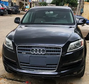 Audi Q7 2012 Black