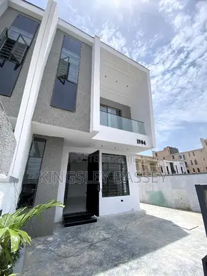 4bdrm Duplex in Ikota for sale