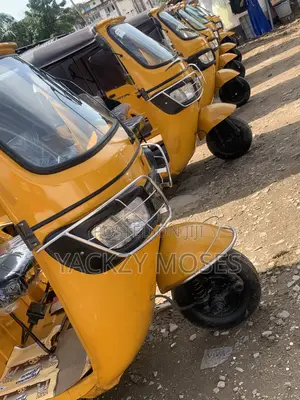 TVS 2025 Yellow