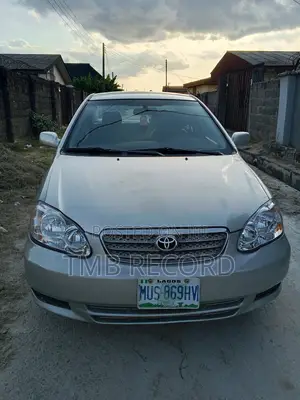 Toyota Corolla 2004 Silver