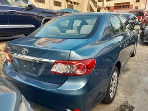 Toyota Corolla LE 4dr Sedan (1.8L 4cyl 4A) 2012 Blue