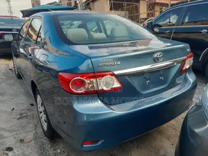 Toyota Corolla LE 4dr Sedan (1.8L 4cyl 4A) 2012 Blue