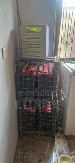 Inverter and 4 Batteries