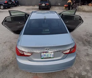 Hyundai Sonata 2012 Blue
