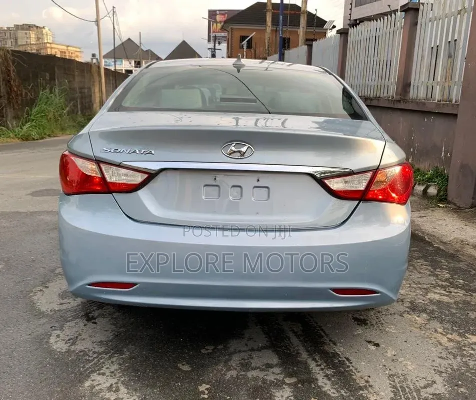 Hyundai Sonata 2012 Blue