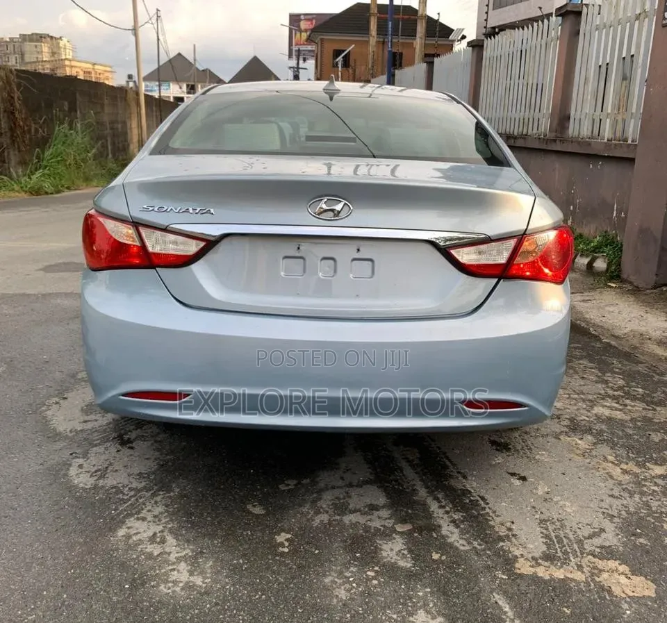 Hyundai Sonata 2012 Blue