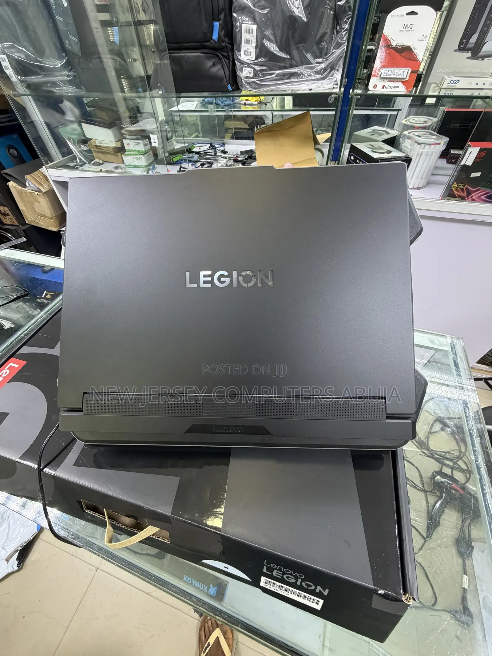 New Laptop Lenovo Legion Pro 7 32GB Intel Core Ultra 9 SSD 1T