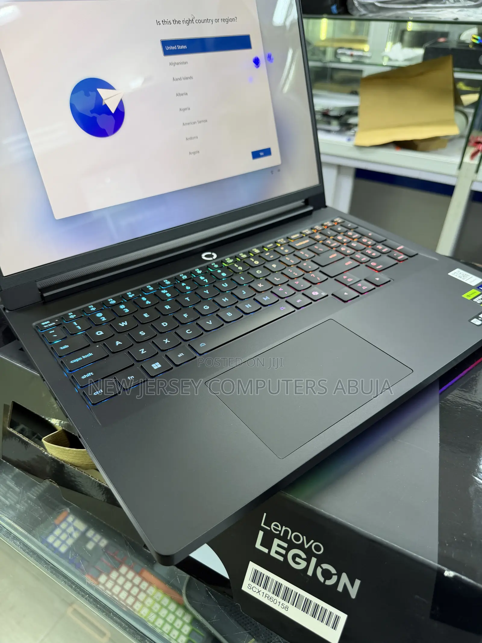 New Laptop Lenovo Legion Pro 7 32GB Intel Core Ultra 9 SSD 1T