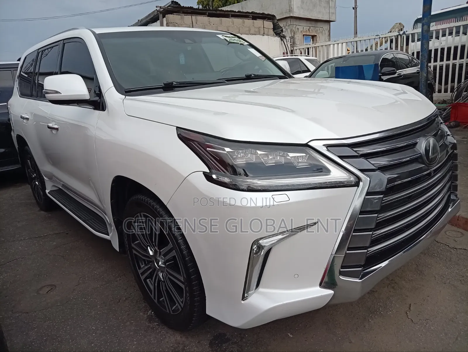 Lexus LX 2016 White